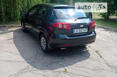 Хэтчбек Chevrolet Lacetti 2010 в Каневе