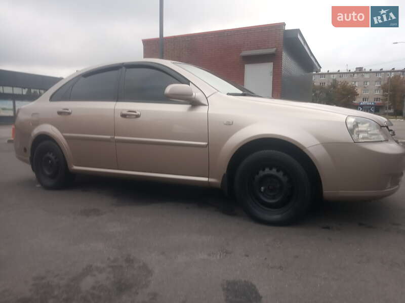 Седан Chevrolet Lacetti 2004 в Харкові