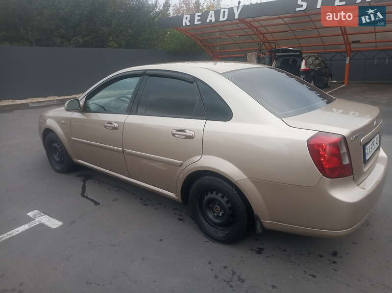 Седан Chevrolet Lacetti 2004 в Харкові