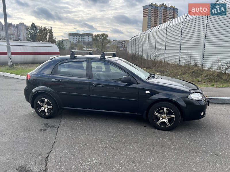 Хетчбек Chevrolet Lacetti 2008 в Києві
