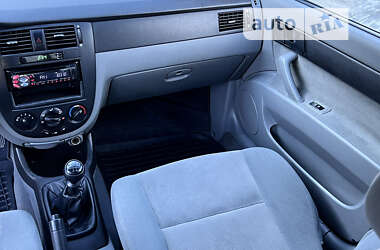 Седан Chevrolet Lacetti 2011 в 