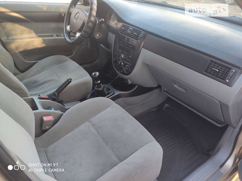 Седан Chevrolet Lacetti 2006 в Львові