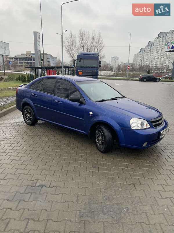 Седан Chevrolet Lacetti 2006 в Києві