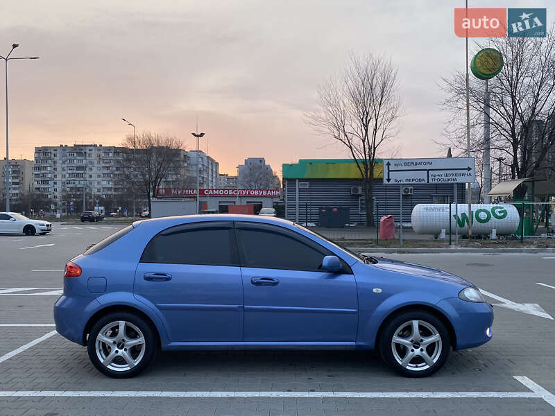 Хетчбек Chevrolet Lacetti 2006 в Києві