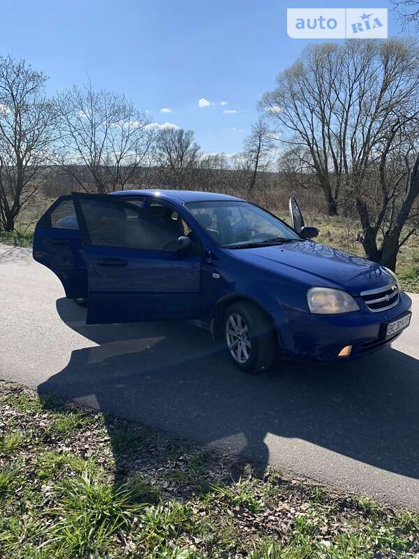Седан Chevrolet Lacetti 2005 в Львові