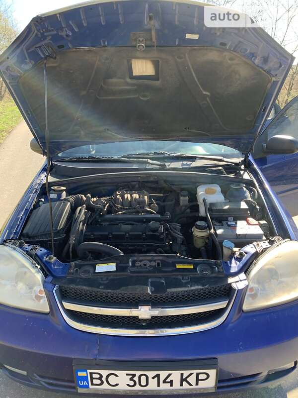 Седан Chevrolet Lacetti 2005 в Львові