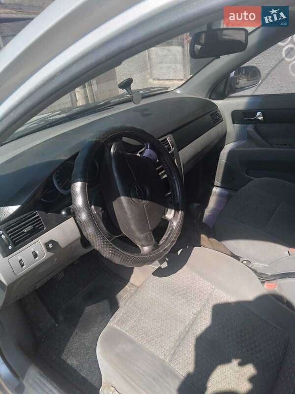 Седан Chevrolet Lacetti 2005 в Великій Михайлівці