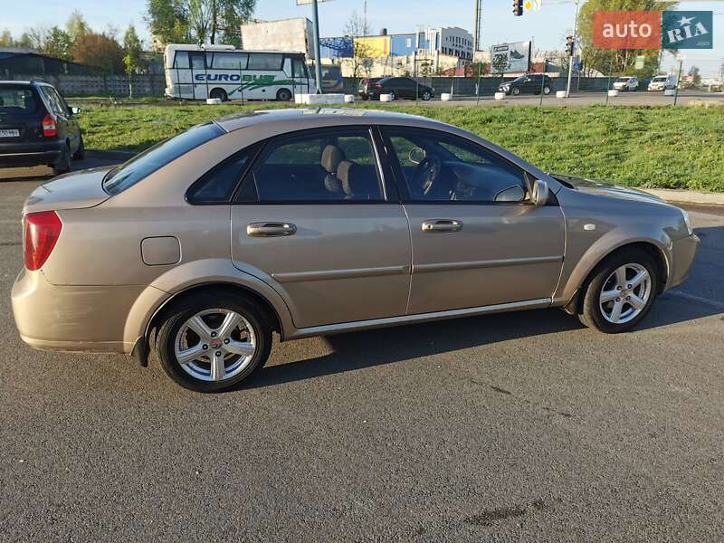 Седан Chevrolet Lacetti 2006 в Киеве