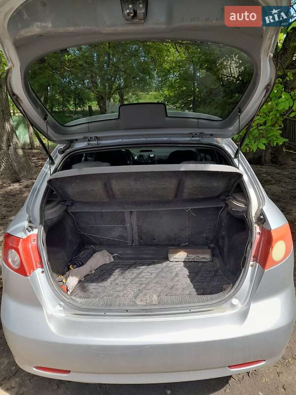 Хэтчбек Chevrolet Lacetti 2008 в Хмельницком