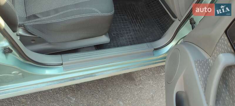 Седан Chevrolet Lacetti 2004 в Одесі