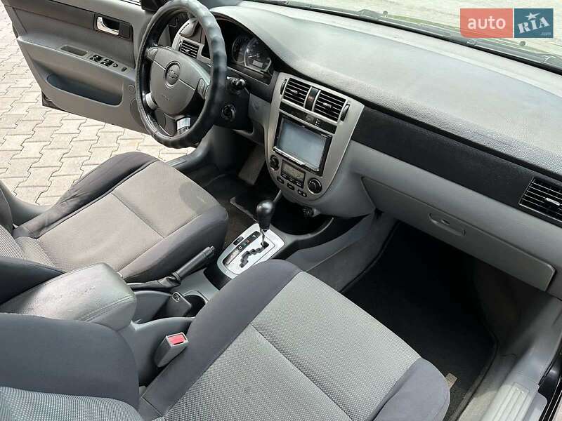 Седан Chevrolet Lacetti 2009 в Львове