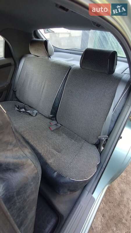 Хетчбек Chevrolet Lacetti 2006 в Березанці