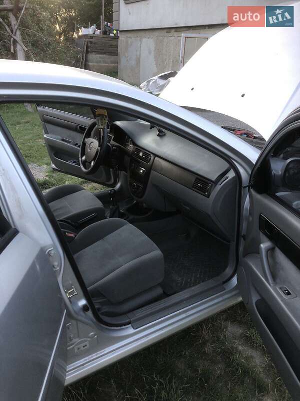 Седан Chevrolet Lacetti 2005 в Ізяславі