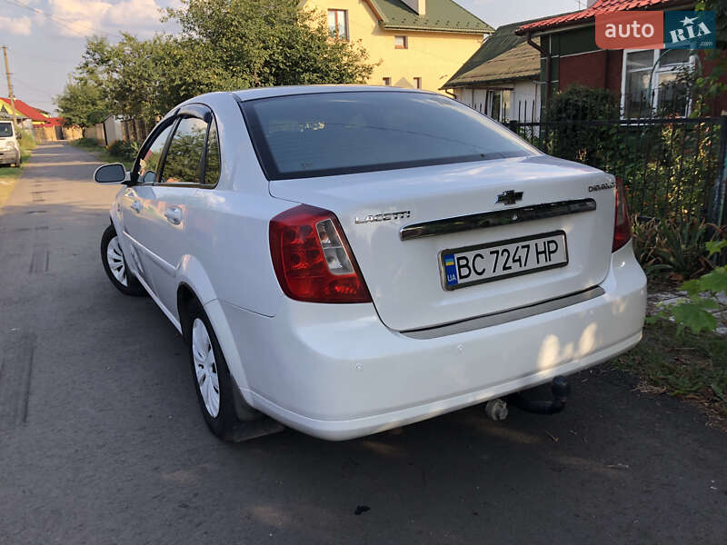 Седан Chevrolet Lacetti 2010 в Шептицькому