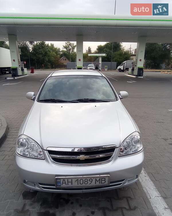Седан Chevrolet Lacetti 2010 в Львове