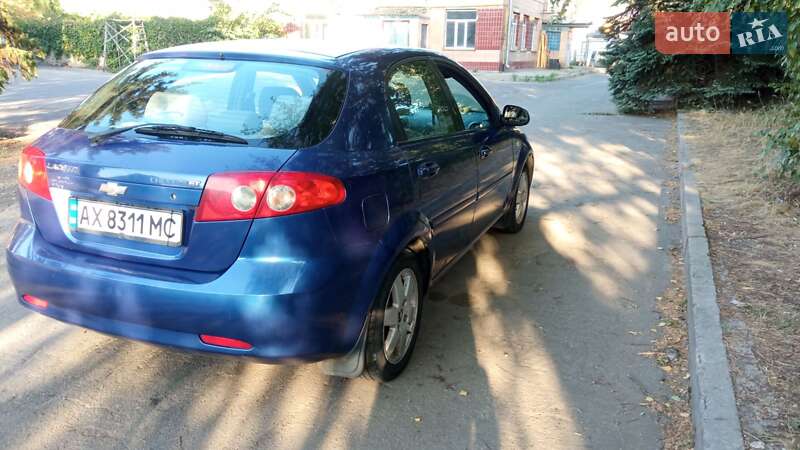 Хэтчбек Chevrolet Lacetti 2004 в Харькове