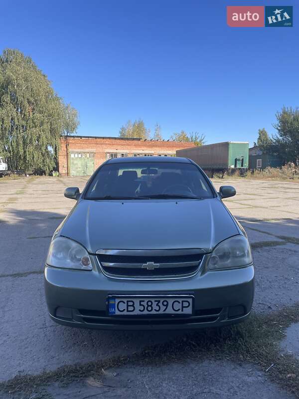 Седан Chevrolet Lacetti 2004 в Прилуках