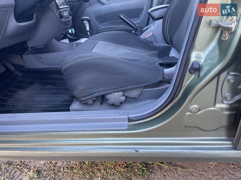 Седан Chevrolet Lacetti 2004 в Прилуках