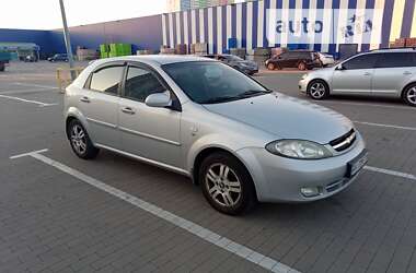 Хэтчбек Chevrolet Lacetti 2007 в Киеве