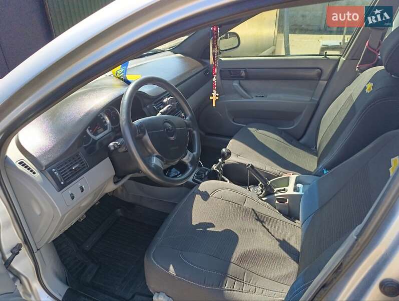 Седан Chevrolet Lacetti 2010 в Стрию