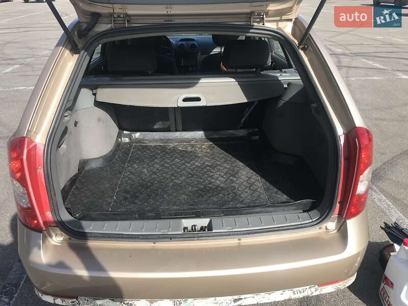 Универсал Chevrolet Lacetti 2005 в Киеве фото 8 Универсал Chevrolet Lacetti 2005 в Киеве