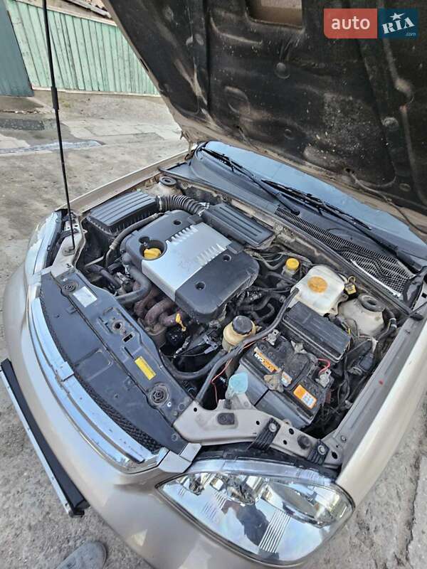 Седан Chevrolet Lacetti 2011 в Вилкове