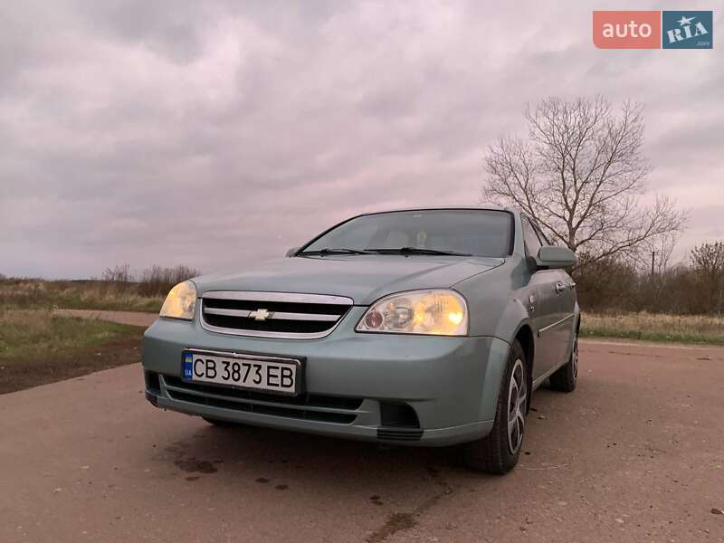 Седан Chevrolet Lacetti 2004 в Чернігові