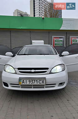 Хэтчбек Chevrolet Lacetti 2012 в Киеве