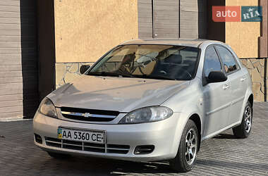 Хэтчбек Chevrolet Lacetti 2008 в 