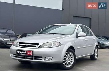 Хэтчбек Chevrolet Lacetti 2005 в Львове