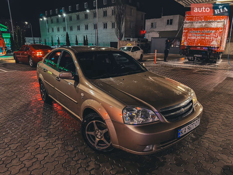 Седан Chevrolet Lacetti 2005 в Києві