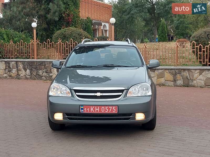 Универсал Chevrolet Lacetti 2010 в Киеве