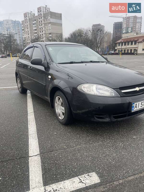 Хетчбек Chevrolet Lacetti 2007 в Києві фото 8 Хетчбек Chevrolet Lacetti 2007 в Києві