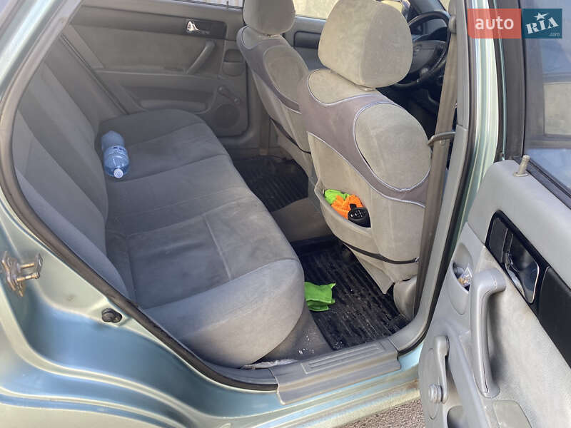 Седан Chevrolet Lacetti 2005 в Києві