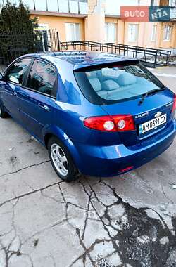 Хэтчбек Chevrolet Lacetti 2008 в Житомире