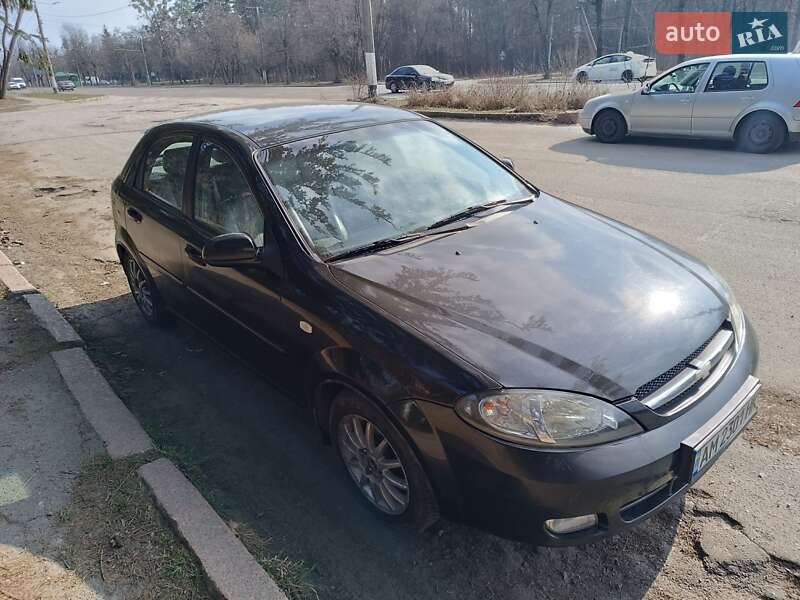 Хэтчбек Chevrolet Lacetti 2007 в Житомире