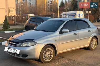 Хэтчбек Chevrolet Lacetti 2005 в Ужгороде