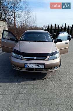 Хэтчбек Chevrolet Lacetti 2006 в Надворной