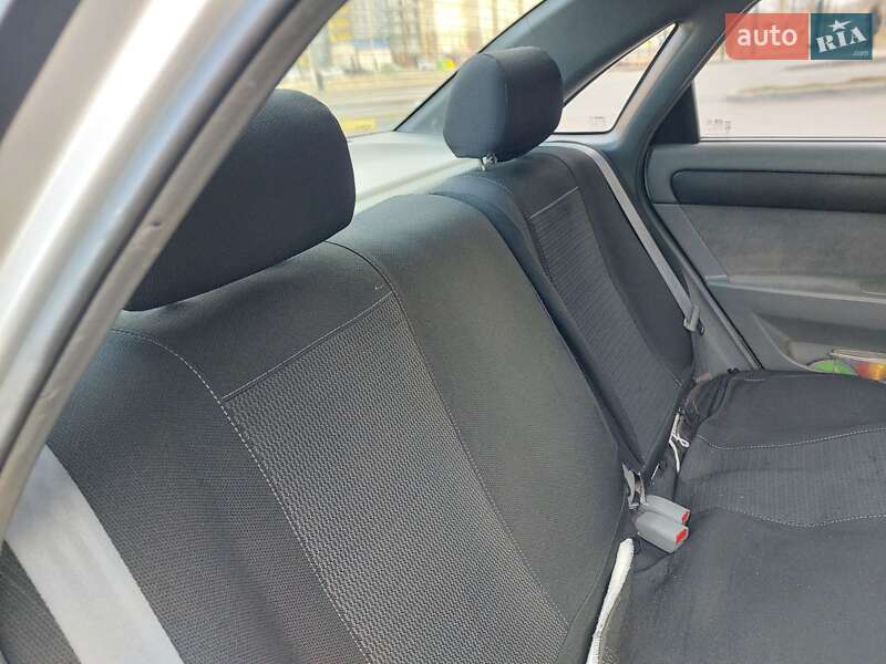 Седан Chevrolet Lacetti 2008 в Бучі