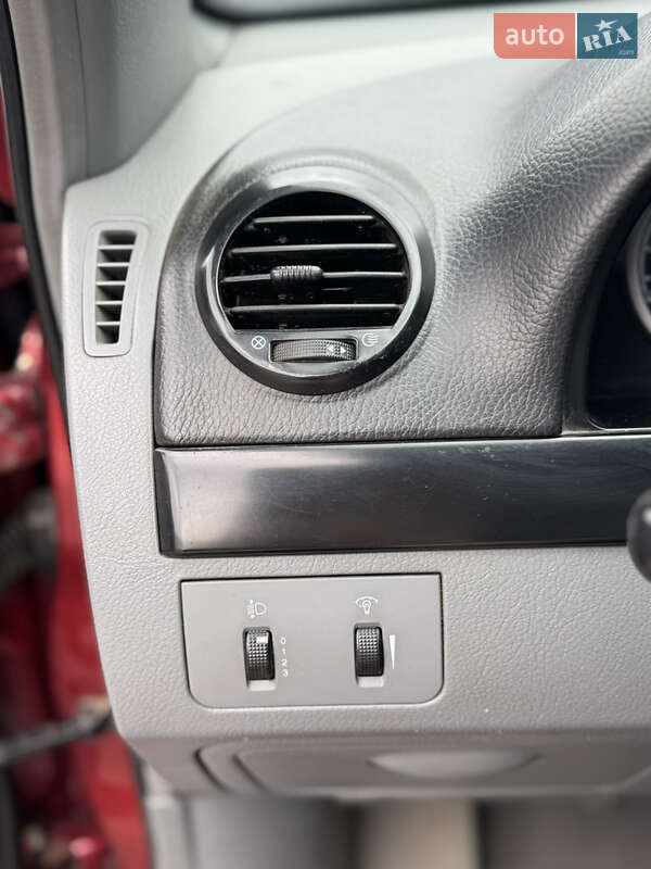 Хетчбек Chevrolet Lacetti 2007 в Дніпрі