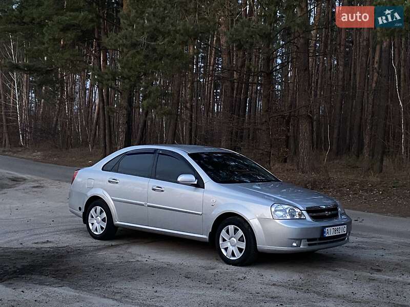 Седан Chevrolet Lacetti 2006 в Киеве