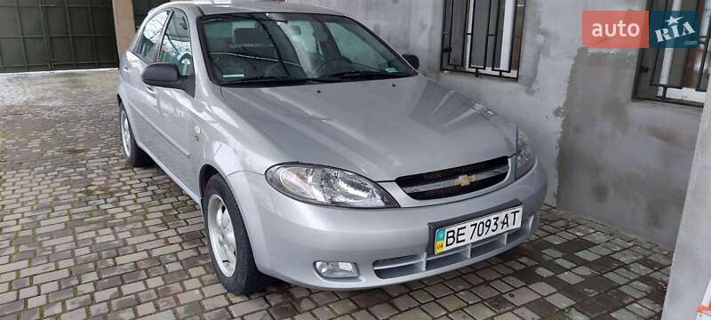 Хэтчбек Chevrolet Lacetti 2010 в Николаеве