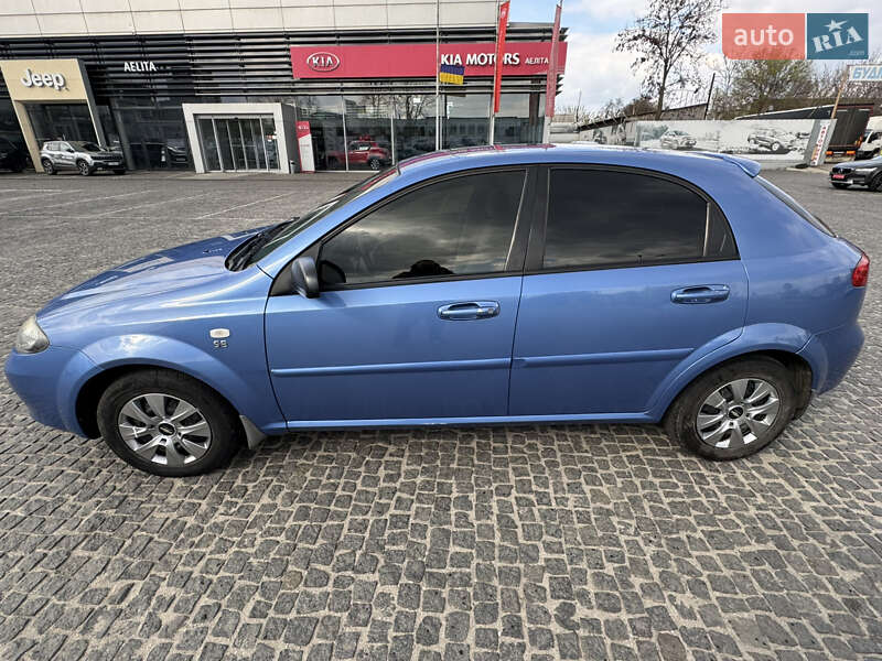 Хетчбек Chevrolet Lacetti 2007 в Дніпрі