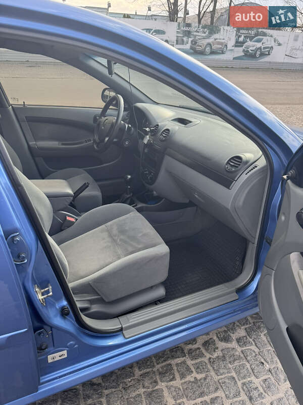 Хетчбек Chevrolet Lacetti 2007 в Дніпрі