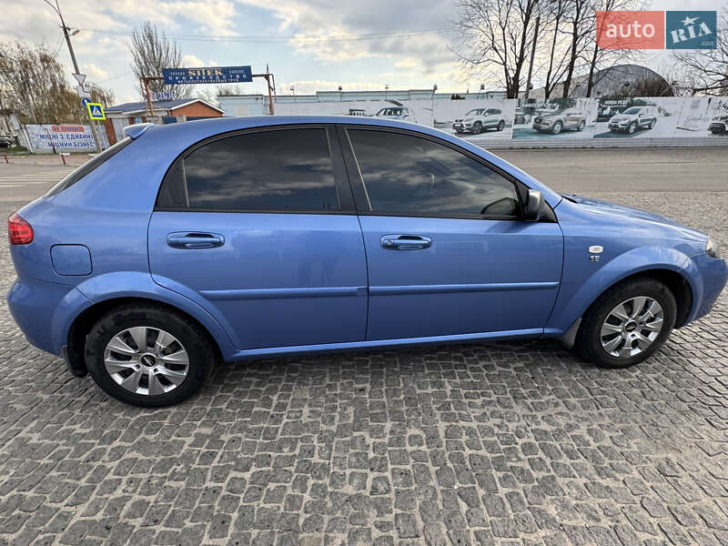 Хетчбек Chevrolet Lacetti 2007 в Дніпрі