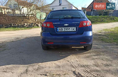 Хэтчбек Chevrolet Lacetti 2006 в 