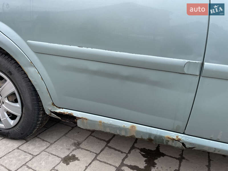 Седан Chevrolet Lacetti 2005 в Львові