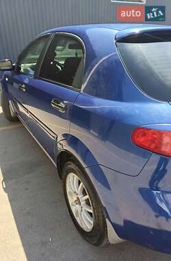 Хетчбек Chevrolet Lacetti 2005 в Дніпрі