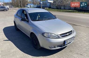 Хетчбек Chevrolet Lacetti 2005 в 