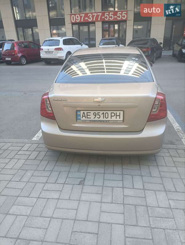 Седан Chevrolet Lacetti 2006 в Першотравенську